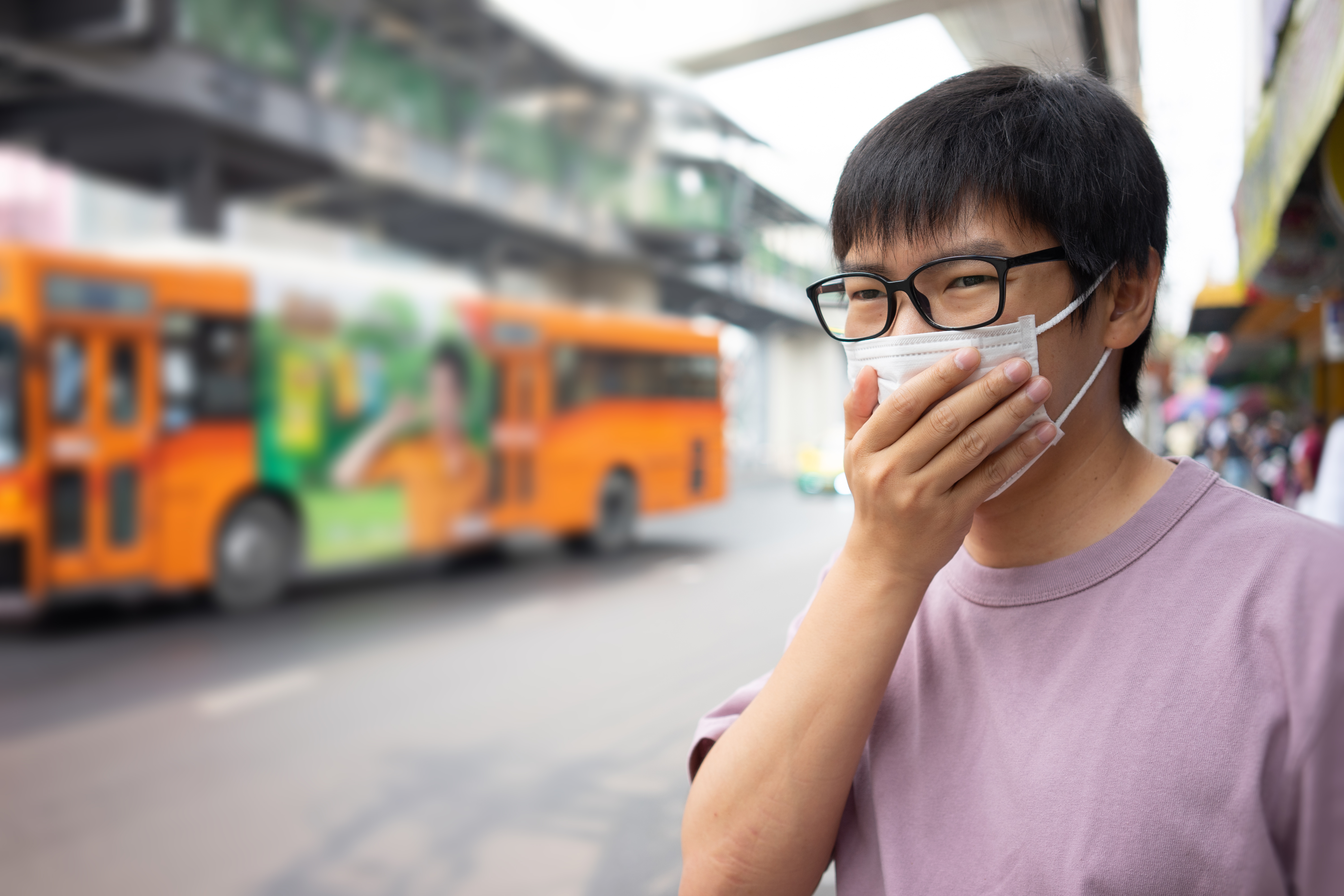 Backgrounder: WHO details tips on how to wear surgical mask
